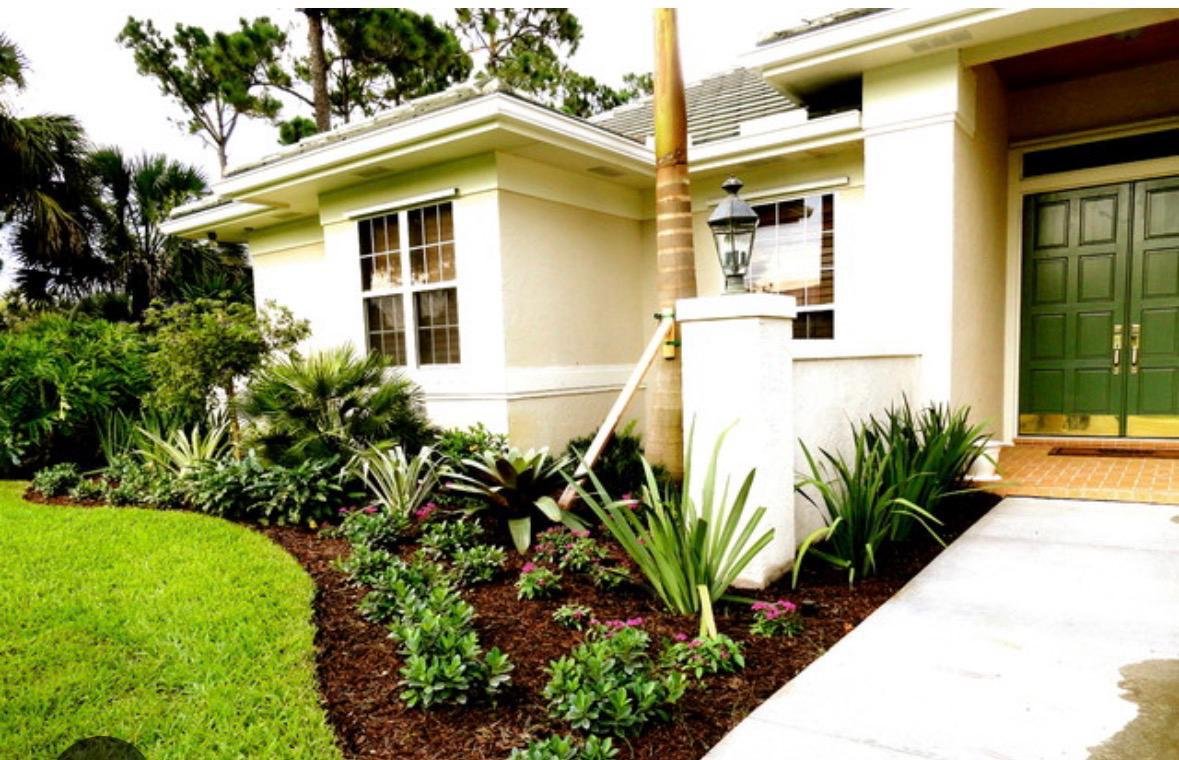 Mulch installation by Amaya's Landscaping